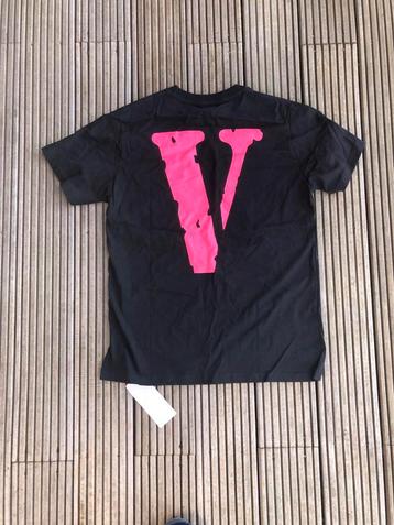 Roze Vlone T-shirt - Maat m beschikbaar voor biedingen