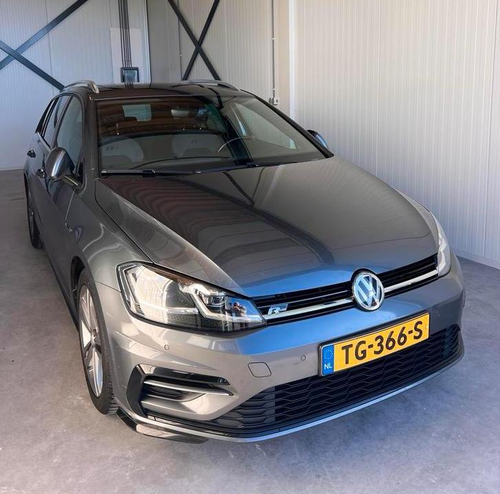 Volkswagen Golf Variant 1.5 TSI HIGHLINE + R-LINE AUTOMAAT, Auto's, Volkswagen, Particulier, Golf Variant, ABS, Achteruitrijcamera