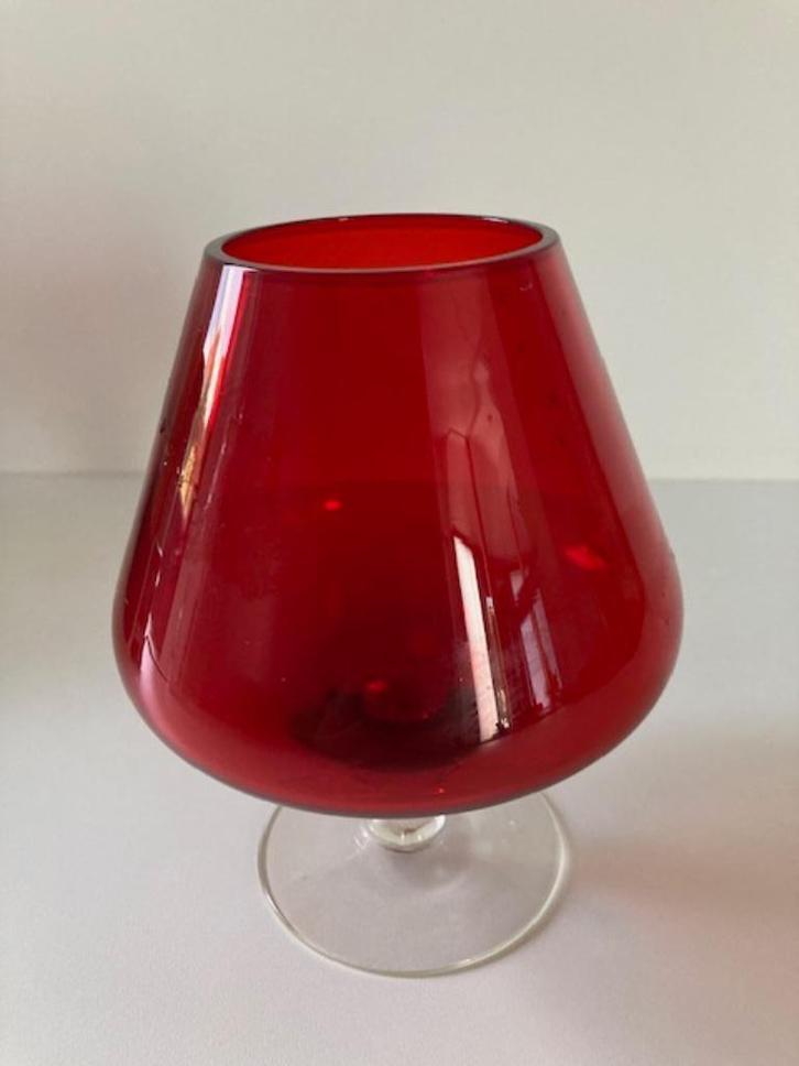 VINTAGE vaas op voet/bokaal jaren 60 PERFECTE STAAT, Huis en Inrichting, Woonaccessoires | Vazen, Zo goed als nieuw, Rood, Minder dan 50 cm