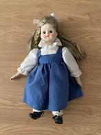 Antieke Porseleinen Pop met Blauwe Jurk, Verzamelen, Poppen, Ophalen, Gebruikt, Pop