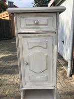 Nachtkastje brocante te koop!, Antiek en Kunst, Curiosa en Brocante, Ophalen