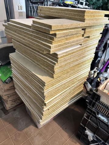 Rockfon platen ca 10-12m2 beschikbaar voor biedingen