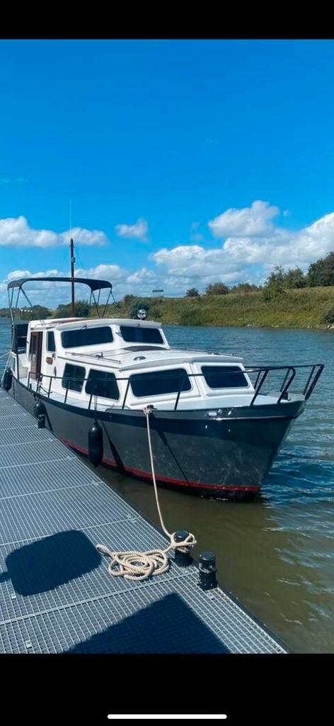 Rijo kruiser 10.50, Watersport en Boten, Motorboten en Motorjachten, Zo goed als nieuw, Staal, 9 tot 12 meter, Diesel, Binnenboordmotor