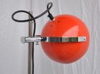 Gepo vintage vloerlamp staande enkele bollamp "70ties oranje, Huis en Inrichting, Lampen | Vloerlampen, Design - Vintage - 70ties - Bollamp - Vloerlamp - Oranje