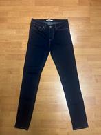 Donkerblauwe Levi's Jeans 711, Blauw, Ophalen of Verzenden, Zo goed als nieuw, W27 (confectie 34) of kleiner