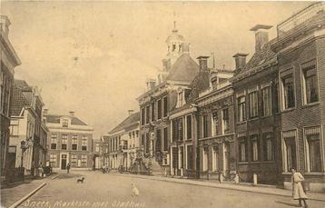 (388-303-045) Sneek Markstraat met stadhuis beschikbaar voor biedingen