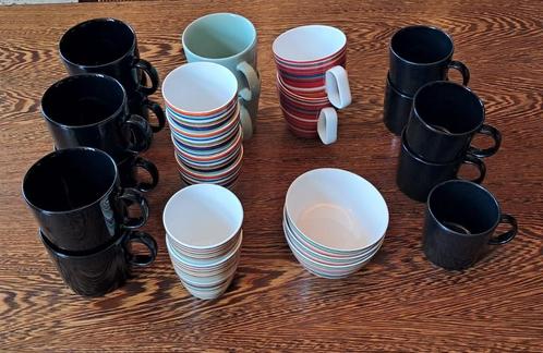 Mooi servies van Iittala Teema en Origo., Huis en Inrichting, Keuken | Servies, Zo goed als nieuw, Kop(pen) en/of Schotel(s), Overige stijlen