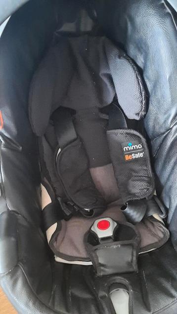 Maxi cosi beschikbaar voor biedingen