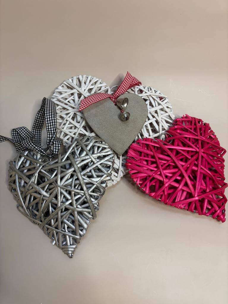 Rotan Harten - Decoratie Valentijnsdag!, Overige materialen, Wit, Ophalen of Verzenden, Zo goed als nieuw