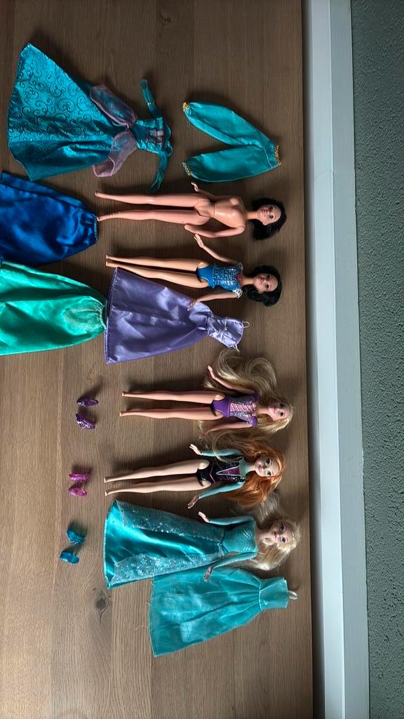 Barbie Mattel Disney Rapunzel eilanden prinsessen jurk, Kinderen en Baby's, Speelgoed | Poppen, Gebruikt, Barbie, Ophalen of Verzenden