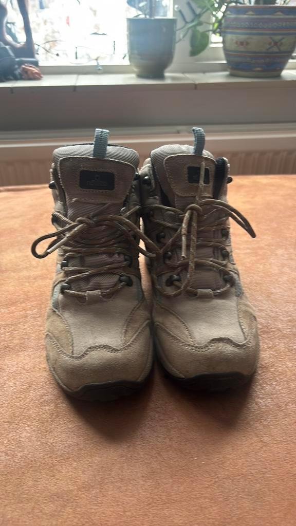 Degelijke wandelschoenen, maat 37, merk Nomad, Sport en Fitness, Bergsport en Wandelen, Zo goed als nieuw, Schoenen, Ophalen of Verzenden