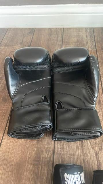 Bokshandschoenen 12 oz - Zo goed als nieuw! beschikbaar voor biedingen