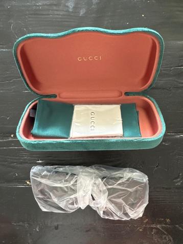 Gucci zonnebril NIEUW IN DOOS beschikbaar voor biedingen