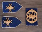 Baret embleem  met kraagspiegels.  Verbindingsdienst, Ophalen of Verzenden, Landmacht, Nederland, Embleem of Badge