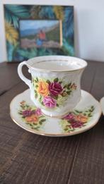 Kop en schotel  fine bone china, Ophalen of Verzenden, Zo goed als nieuw, Porselein, Kop en/of schotel