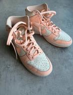 Nike Dunk High - crimson tint, Kleding | Dames, Schoenen, Ophalen of Verzenden, Sneakers of Gympen, Roze, Gedragen
