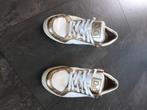 D&G Creme gouden sneakers! €59,99/Bieden vanaf €39,99., Kleding | Heren, Schoenen, Ophalen, Dolce & Gabbana, Wit, Sneakers of Gympen