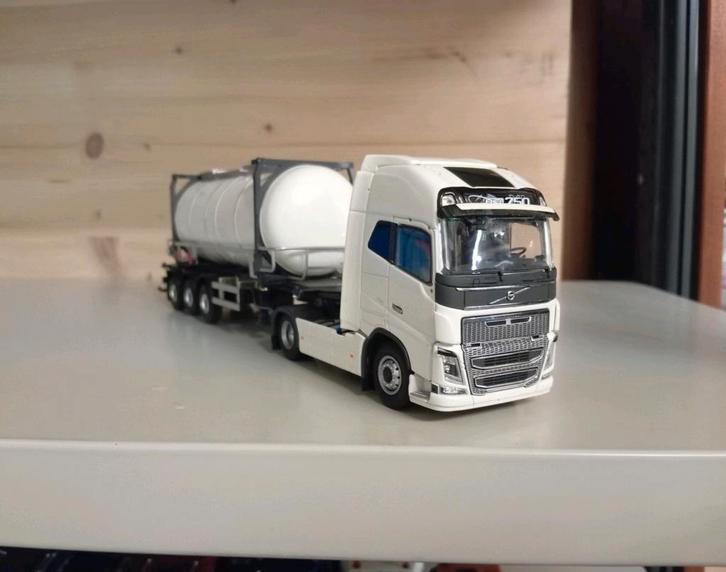 Volvo FH container chassis Tekno, Hobby en Vrije tijd, Modelauto's | 1:50, Nieuw, Bus of Vrachtwagen, Tekno, Ophalen of Verzenden