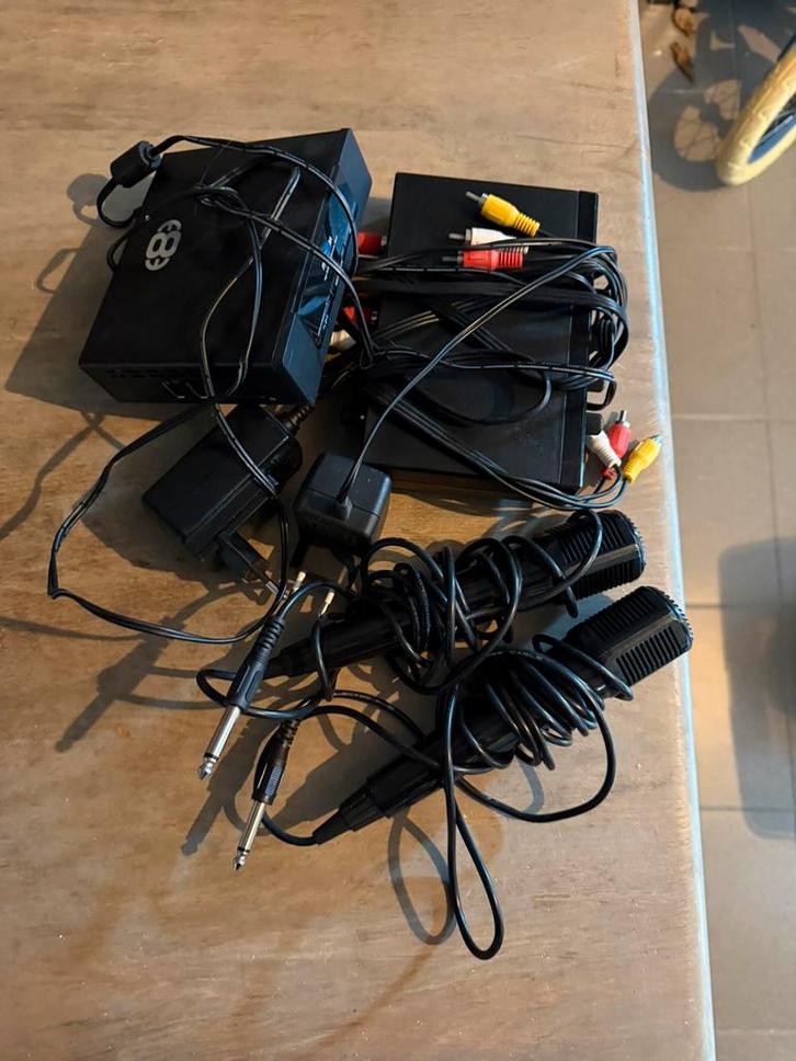 Audio/Videoset-microfoons,kabels&aansluitapparatuur), Muziek en Instrumenten, Kabels en Stekkers, Zo goed als nieuw, Apparatuur