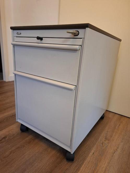 Gispen Stalen Ladeblok met twee sleutels., Huis en Inrichting, Kasten | Ladekasten, Zo goed als nieuw, Minder dan 100 cm, Minder dan 50 cm