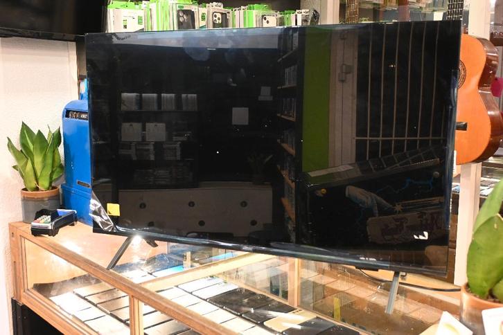 Philips 43PUS8000/12 - 43 inch - 4K LED - 2025, Audio, Tv en Foto, Televisiebeugels, Gebruikt, Ophalen of Verzenden