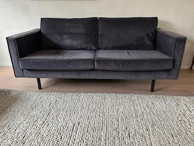 Twee antraciete Be Pure banken (2,5 zits). Per stuk, Huis en Inrichting, Banken | Bankstellen, Gebruikt, Rechte bank, Driepersoons