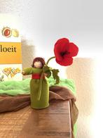 Voor de seizoenstafel, bloemenkindje klaproos, wolvilt, Ophalen of Verzenden, Figuurtje(s), Wolvilt