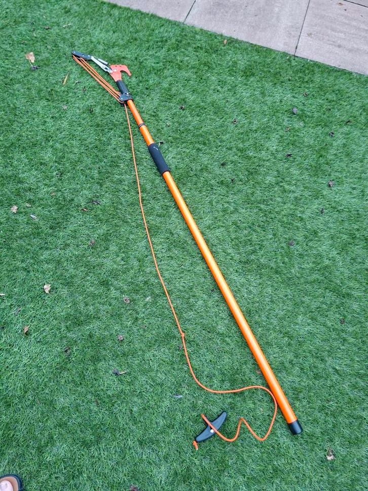 Uitschuifbare takkenschaar tot 2.40m, Tuin en Terras, Hand-tuingereedschap, Zo goed als nieuw, Overige soorten, Ophalen