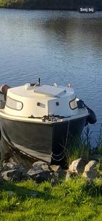 Mooie bootje te koop 8 pk motor zeil, Sport en Fitness, Zweefvliegen en Paragliding, Ophalen of Verzenden