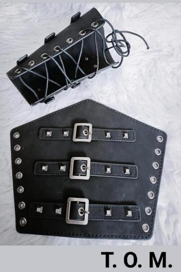 Set armstukken. NIEUW. Wasteland, BITCH.Gratis verzending!  beschikbaar voor biedingen