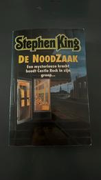Stephen King - De noodzaak, Ophalen of Verzenden, Gelezen, Stephen King, Nederland
