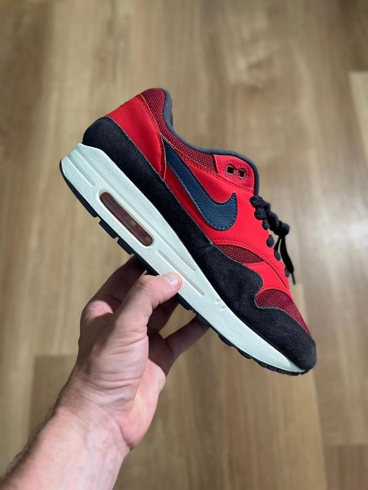 Nike Air Max 1 ‘Burgundy Crush’ 42, Kleding | Heren, Schoenen, Gedragen, Sneakers of Gympen, Overige kleuren, Ophalen of Verzenden