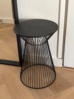 Zwarte bijzettafel met spijlen - 47x33 cm, Minder dan 55 cm, Gebruikt, Metaal of Aluminium, Rond