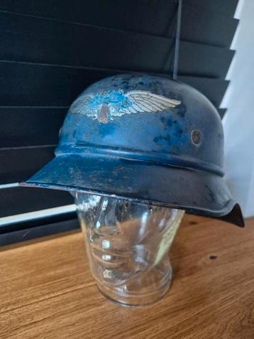 Luftschuts helm beschikbaar voor biedingen