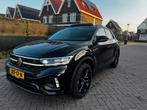 Volkswagen t roc r line 1.5 vol opties pano keyless beats, Auto's, Automaat, Zwart, 150 pk, Zwart