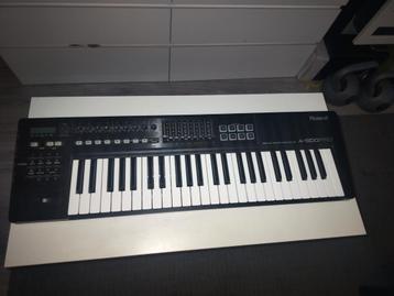 Roland A-500 Pro MIDI Keyboard Controller beschikbaar voor biedingen