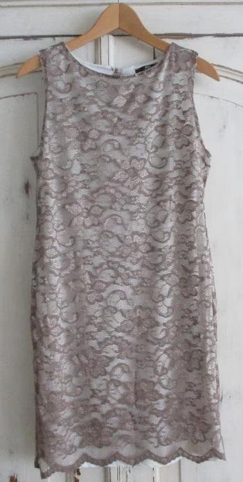 Jane Norman kanten jurk, maat M, Kleding | Dames, Jurken, Nieuw, Maat 38/40 (M), Bruin, Knielengte, Verzenden