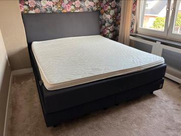 Swiss Sense boxspring 180x210 met matras en ergo topper beschikbaar voor biedingen