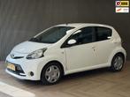 Toyota Aygo 1.0 VVT-i Aspiration NAVIGATIE AIRCO AUX USB ELE, Voorwielaandrijving, Euro 5, Stof, Gebruikt