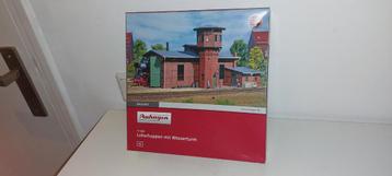 Auhagen 11 400 Locloods met watertoren voor  bij HO Treinban beschikbaar voor biedingen