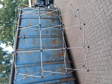 pop up beurswand  beschikbaar voor biedingen