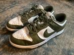 Sneakers Nike Dunk Low Medium Olive -41-, Jongen of Meisje, Schoenen, Ophalen of Verzenden, Zo goed als nieuw