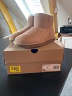 Bijna niet gedragen uggs maat 39, Kleding | Dames, Schoenen, Ophalen of Verzenden, Zo goed als nieuw