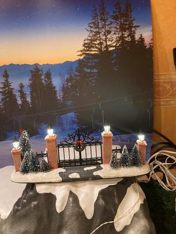 Verlichte toegangspoort beschikbaar voor biedingen