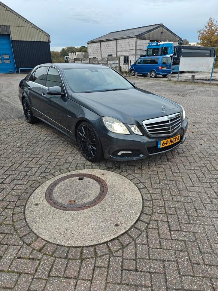 Youngtimer Mercedes-Benz E-Klasse 2.2 CDI E250 Sedan AUT, Auto's, Mercedes-Benz, Particulier, E-Klasse, Diesel, B, Sedan, Automaat