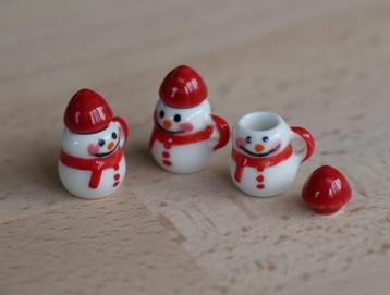 Grappige porseleinen kerstmokjes met of zonder dekseltje. beschikbaar voor biedingen