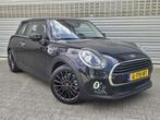 Mini Cooper 1.5 136pk 2019 Zwart, Voorwielaandrijving, 136 pk, 4 stoelen, Zwart