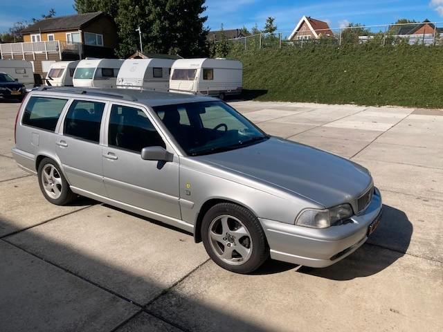 Volvo V70 2.4 automaat, Auto's, Volvo, Particulier, V70, ABS, Airbags, Airconditioning, Bluetooth, Boordcomputer, Centrale vergrendeling