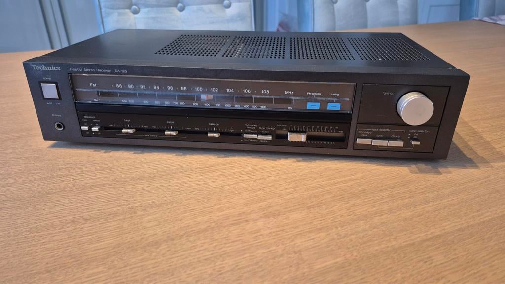 Technics Vintage Stereo Receiver - Top Geluid!, Audio, Tv en Foto, Versterkers en Receivers, Ophalen of Verzenden, Gebruikt, Stereo