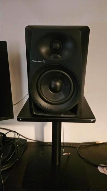 Pioneer DJ DM-40 actieve monitor speakers beschikbaar voor biedingen